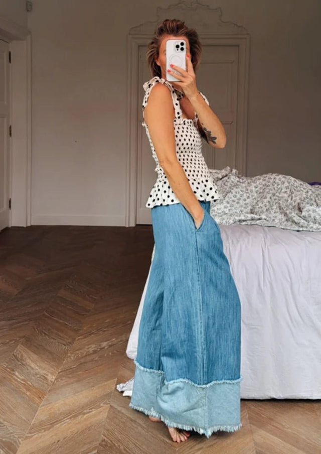 Bella Jeans - AndBloom