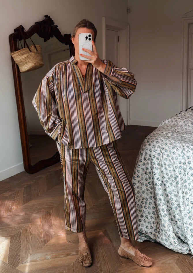 The Ava set