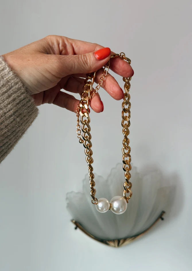 Pearl Pendant Necklace